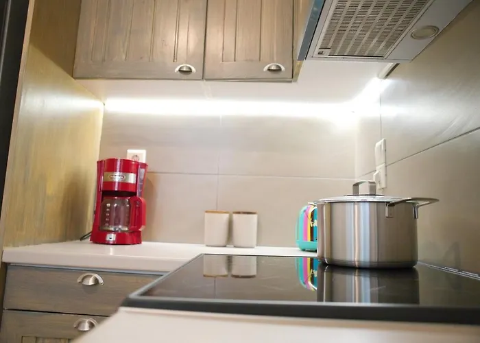 Aroura Homes Garden House 2Br 2Ba Free Parking