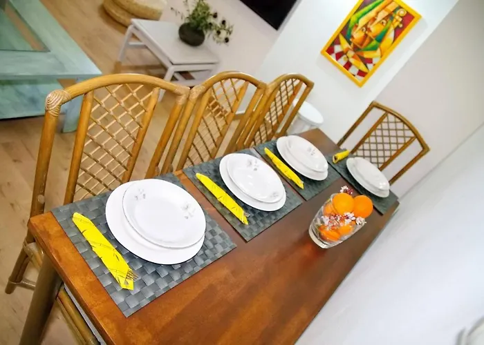 Athens Bounty Garden House 2BR 2BA Free Parking